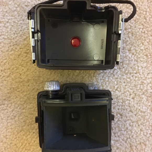 Kodak Brownie Holiday Camera - Picture 7 of 8